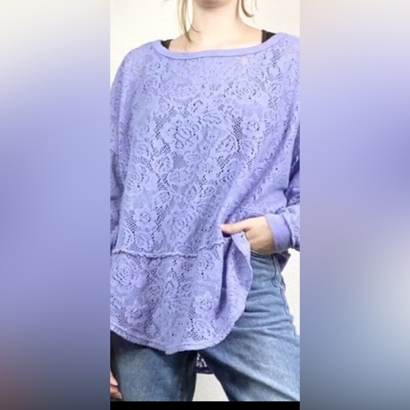 Free People  Size Small Lavender Colored Oversized Super Soft Cutout Top - Picture 1 of 14